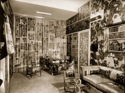 Un appartamento progettato da Fornasetti, anni 1950 da French Photographer